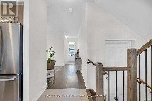 1386 Davis Loop, Innisfil, ON - Indoor Photo Showing Other Room