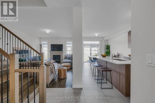 1386 Davis Loop, Innisfil, ON - Indoor Photo Showing Other Room