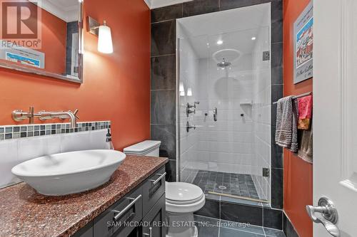 990 Roper Avenue, Mississauga, ON - Indoor Photo Showing Bathroom