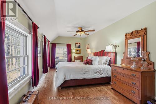 990 Roper Avenue, Mississauga, ON - Indoor Photo Showing Bedroom