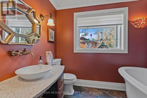 990 Roper Avenue, Mississauga, ON - Indoor Photo Showing Bathroom
