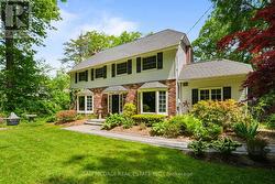 990 ROPER AVENUE  Mississauga, ON L5H 1B7