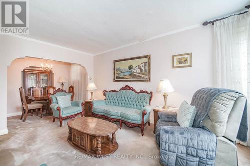 617 Caledonia Road, Toronto, ON - Indoor Photo Showing Living Room