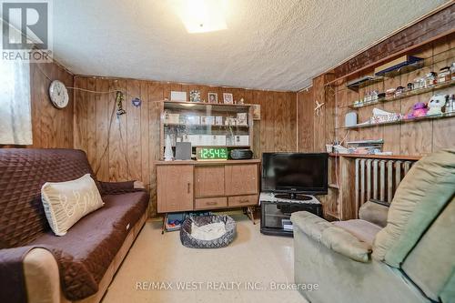 617 Caledonia Road, Toronto, ON - Indoor