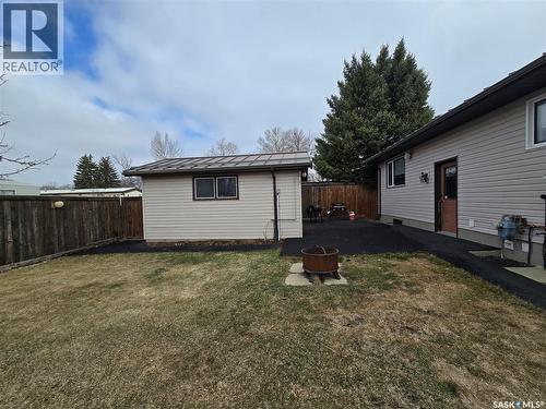 119 Montgomery Crescent, Weyburn, SK - Outdoor With Exterior