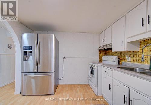 93 Linnwood Avenue, Cambridge, ON - Indoor Photo Showing Kitchen