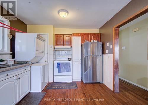93 Linnwood Avenue, Cambridge, ON - Indoor Photo Showing Kitchen