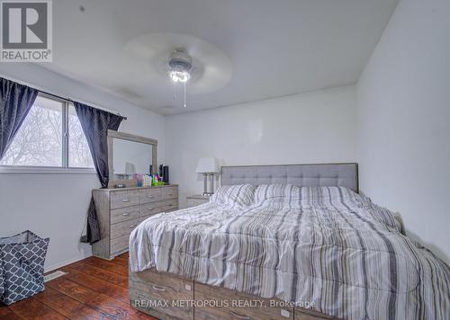 93 Linnwood Avenue, Cambridge, ON - Indoor Photo Showing Bedroom