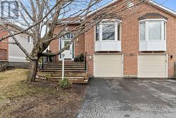 35 MONTANA WAY Ottawa, ON K2J 4M2