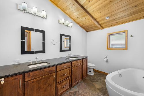 3584 St. Mary Lake Road, Kimberley, BC - Indoor Photo Showing Bathroom