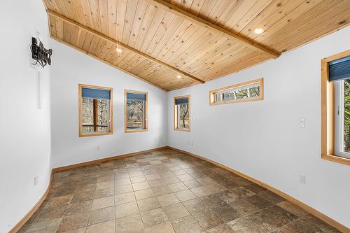 3584 St. Mary Lake Road, Kimberley, BC - Indoor Photo Showing Other Room