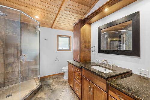 3584 St. Mary Lake Road, Kimberley, BC - Indoor Photo Showing Bathroom