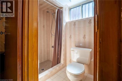 31 Terrace Drive, Hamilton, ON - Indoor Photo Showing Bathroom