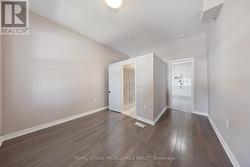 Livingroom Bathroom - 