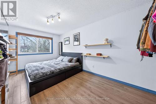 270 Kristin Grove, Mississauga, ON - Indoor Photo Showing Bedroom