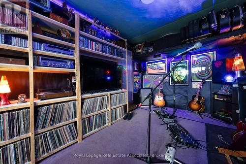 270 Kristin Grove, Mississauga, ON - Indoor