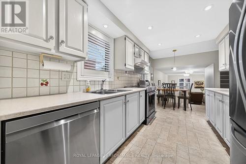 270 Compton Avenue, Ottawa, ON - Indoor Photo Showing Kitchen With Stainless Steel Kitchen With Double Sink