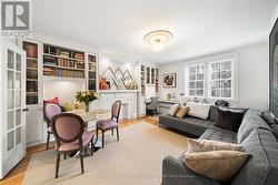 #205 - 480 ORIOLE PARKWAY Toronto, ON M5P 2H8