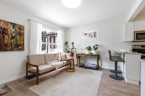 257 Winterton Ave, Winnipeg, MB 