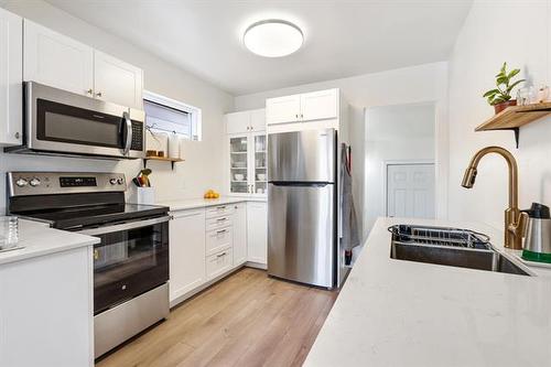 257 Winterton Ave, Winnipeg, MB 