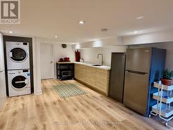 LOWER - 62 PALMERSTON AVENUE Toronto, ON M6J 2J1