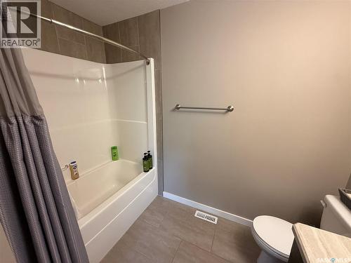 529 Alexandra Street, Weyburn, SK - Indoor Photo Showing Bathroom