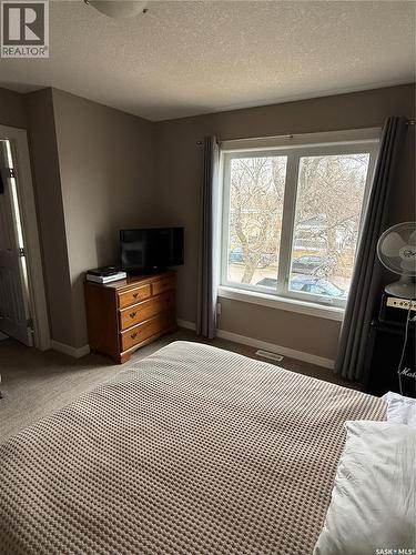 529 Alexandra Street, Weyburn, SK - Indoor Photo Showing Bedroom