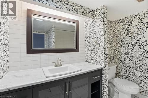 222 Jackson Street W Unit# 606, Hamilton, ON - Indoor Photo Showing Bathroom