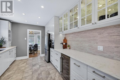56 Thomas Janes Drive, London South (South G), ON - Indoor Photo Showing Kitchen