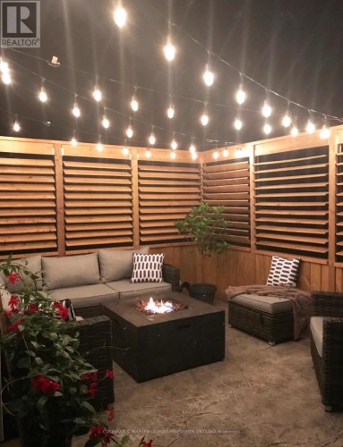 56 Thomas Janes Drive, London South (South G), ON - Indoor