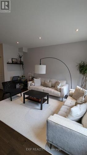 90 Robert Peel Road, Kitchener, ON - Indoor