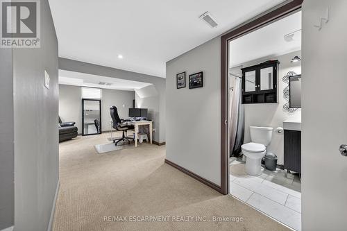 211 Birchcliffe Crescent, Hamilton, ON - Indoor