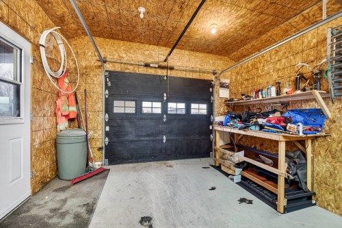 Garage - 922 Ch. Bellevue E., Cap-Saint-Ignace, QC - Indoor Photo Showing Garage