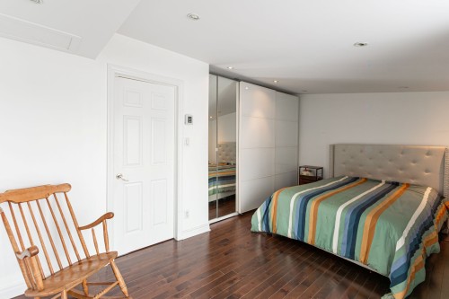 Master Bedroom - 15831 Rue Du Moulin, Montréal (L'Île-Bizard/Sainte-Geneviève), QC - Indoor Photo Showing Bedroom