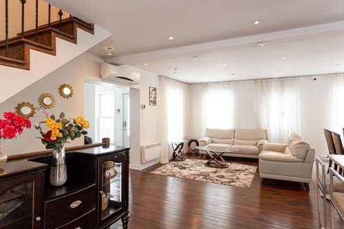 Living Room - 15831 Rue Du Moulin, Montréal (L'Île-Bizard/Sainte-Geneviève), QC - Indoor Photo Showing Living Room