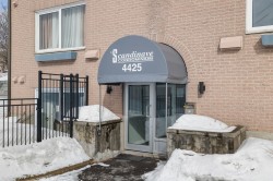 214-4425 Rue Le Monelier Québec (Charlesbourg), QC G1H 2P2