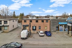 82  - 86 Boul. du Curé-Labelle  Sainte-Thérèse, QC J7E 2X5