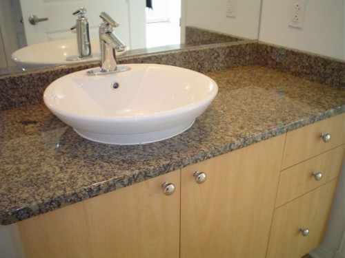 Bathroom - 2208-15 Boul. La Fayette, Longueuil (Le Vieux-Longueuil), QC - Indoor Photo Showing Bathroom