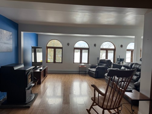 Salon - 852 Ch. Des Merles, Rapide-Danseur, QC - Indoor