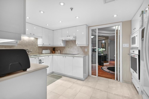 Cuisine - 703-3 Boul. Simard, Saint-Lambert, QC - Indoor Photo Showing Kitchen