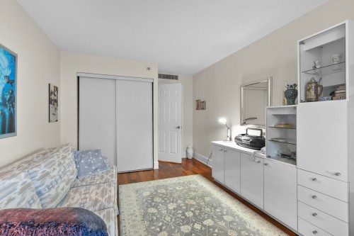 Chambre à coucher - 703-3 Boul. Simard, Saint-Lambert, QC - Indoor Photo Showing Bedroom