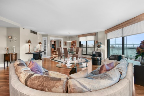 Vue d'ensemble - 703-3 Boul. Simard, Saint-Lambert, QC - Indoor Photo Showing Living Room