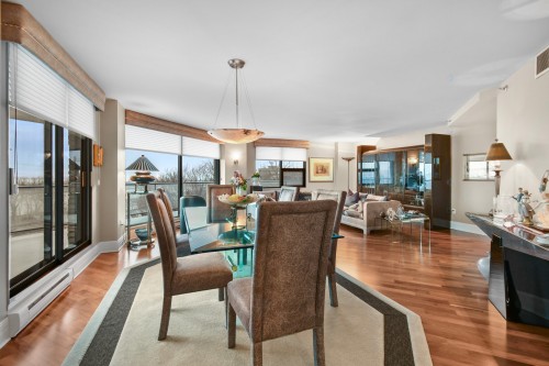 Vue d'ensemble - 703-3 Boul. Simard, Saint-Lambert, QC - Indoor Photo Showing Dining Room