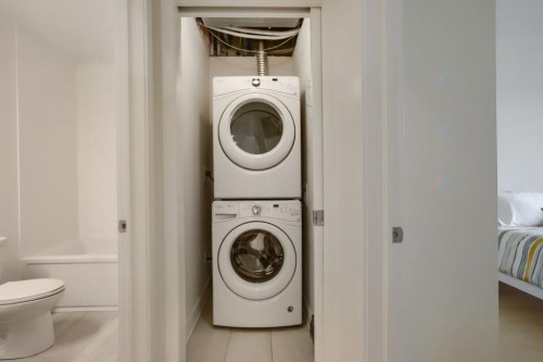 Salle de lavage - A506-5200 Av. Gatineau, Montréal (Côte-Des-Neiges/Notre-Dame-De-Grâce), QC - Indoor Photo Showing Laundry Room