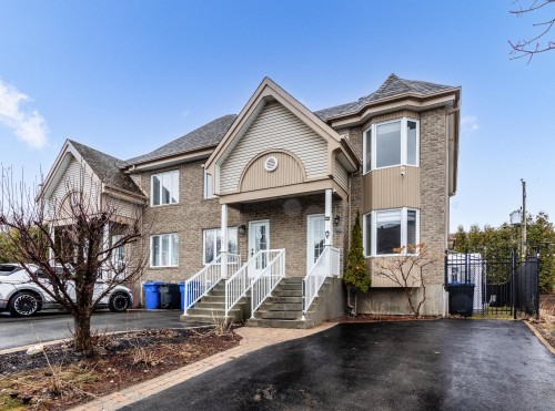 331 Rue des Bruants  Pincourt, QC J7W 9Y2