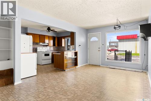 263 Mcintyre Street, Regina, SK - Indoor Photo Showing Kitchen