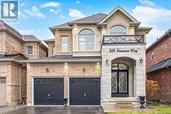 223 INVERNESS WAY S  Bradford West Gwillimbury, ON L3Z 0W5