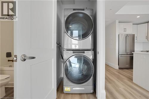 60 Charles Street W Unit# 1904, Kitchener, ON - Indoor Photo Showing Laundry Room