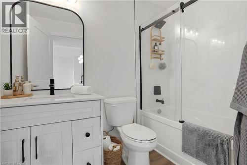 60 Charles Street W Unit# 1904, Kitchener, ON - Indoor Photo Showing Bathroom