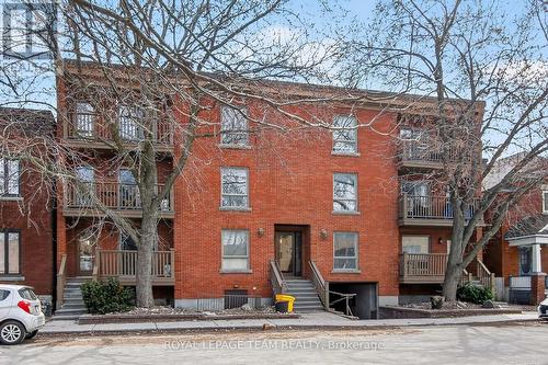 9 - 160 BRUYERE STREET  Ottawa, ON K1N 5E1